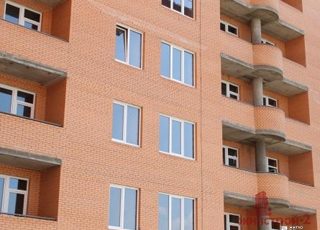 В ЖК «ГРАНД» начали устанавливать энергосберегающие окна: интервью гл.инженера АО «Жилстрой-2»
