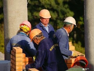 Круглосуточное строительство ЖК «ГРАНД» вахтовым методом: интервью гл.технолога АО «Жилстрой-2»