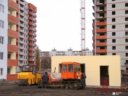 Новости строительства ж/д по пр.Тракторостроителей, 94-Б (видео)