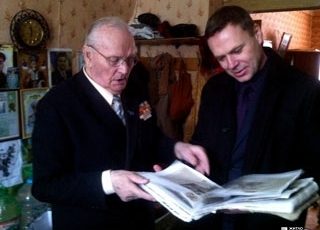А.Конюхов поздравил ветерана с 90-летним юбилеем