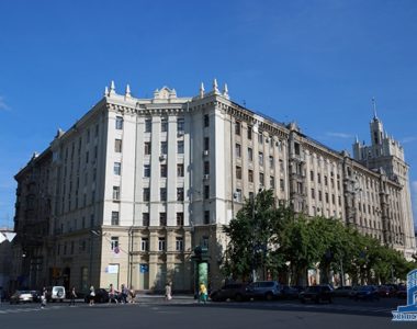 Дом со шпилем, пл. Конституции, 2/2, 1954 г.