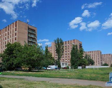 Комплекс общежитий, пр. 50-летия ВЛКСМ, 48-52, 1974-1976 гг.