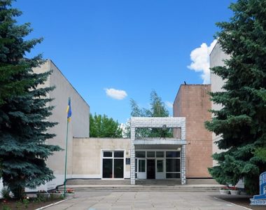 Учебно-воспитательный производственный комплекс Дзержинского района, ул. Новгородская, 1, 1977 г.