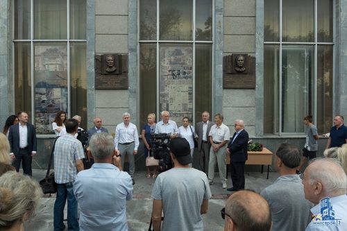 Сегодня в Харькове открыли мемориальные доски Юрию Гуровому и Владимиру Реусову