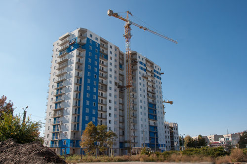 Завершаются фасадные работы в секциях Б и В жилого комплекса “ДОМ НА ЗЕРНОВОЙ”