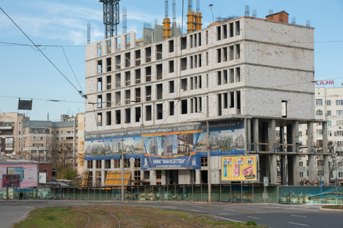 В секции №1 МФК “Манхэттен” возвели 6 этаж