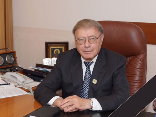 Юрия Яковлевич Кроленко “Я горжусь этой профессией, хоть и выбрал ее случайно. Но если бы пришлось вернуться в прошлое, снова выбрал бы ее.”