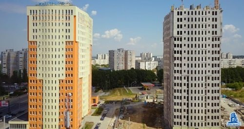 В тринадцатой секции ЖК “Меридиан” завершен монтаж перекрытия над третьим этажом
